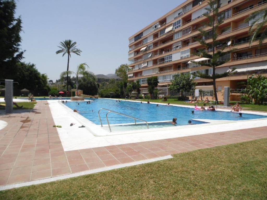 La Torre De La Colina Playa Apartment Torremolinos Ngoại thất bức ảnh
